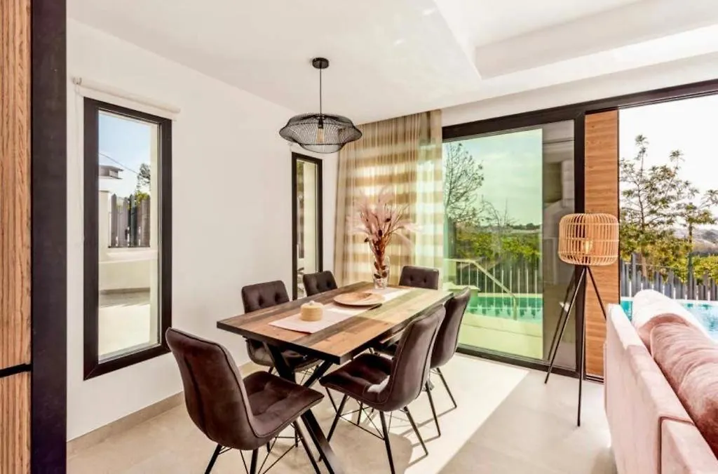 Villa Popeson 네르하 0*,  스페인